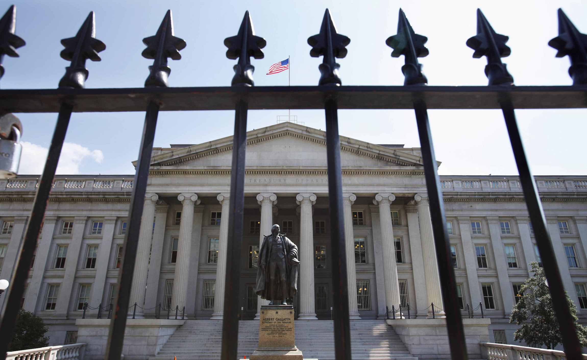 Work requirements for benefit programs become red line in debt ceiling talks