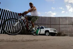 Two top immigration officials say stricter border control would slow illegal immigration