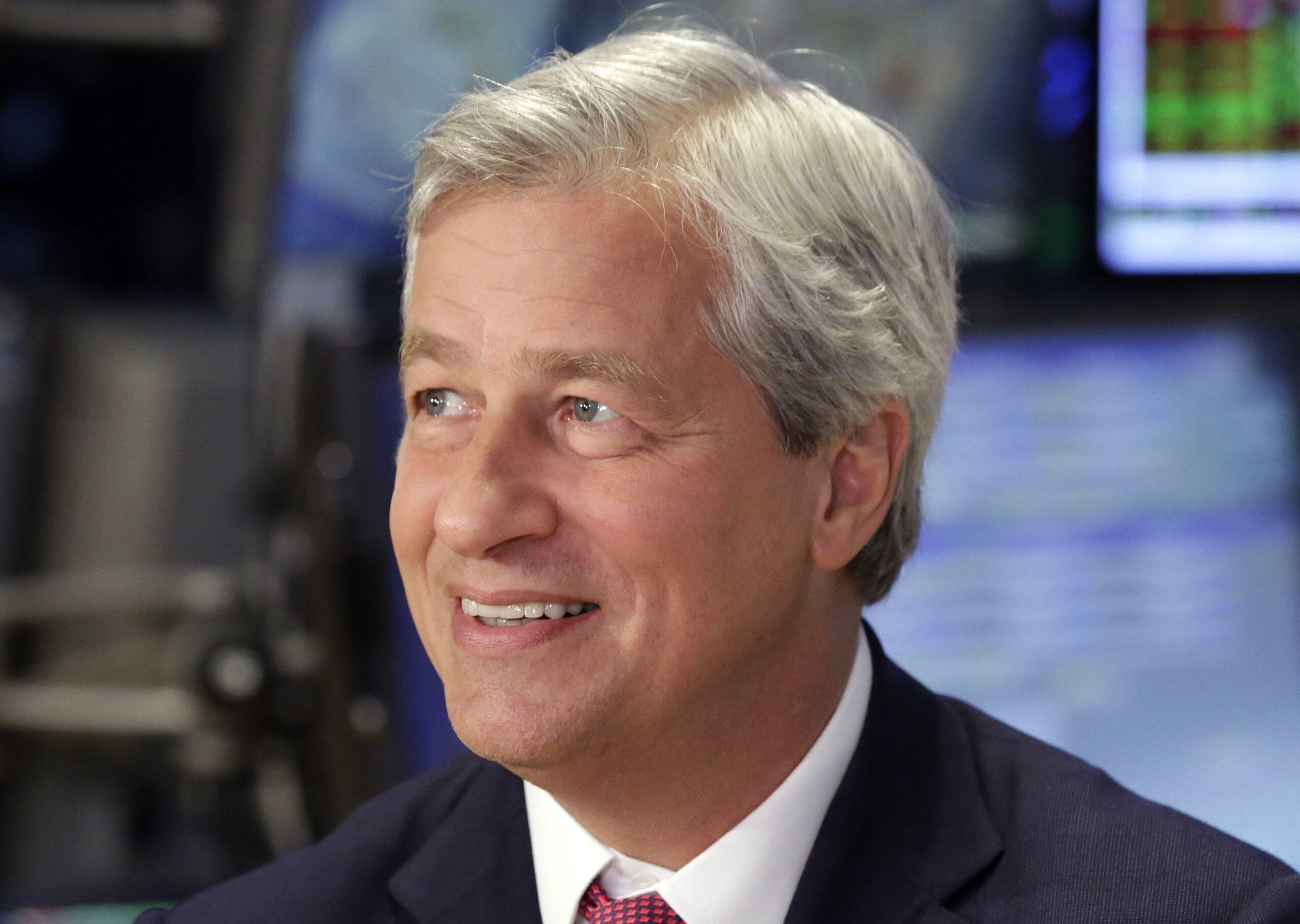 JPMorgan CEO would love to run for president, and he has a Trump-like slogan