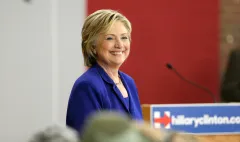 Hillary uses birthday to raise last-minute funds