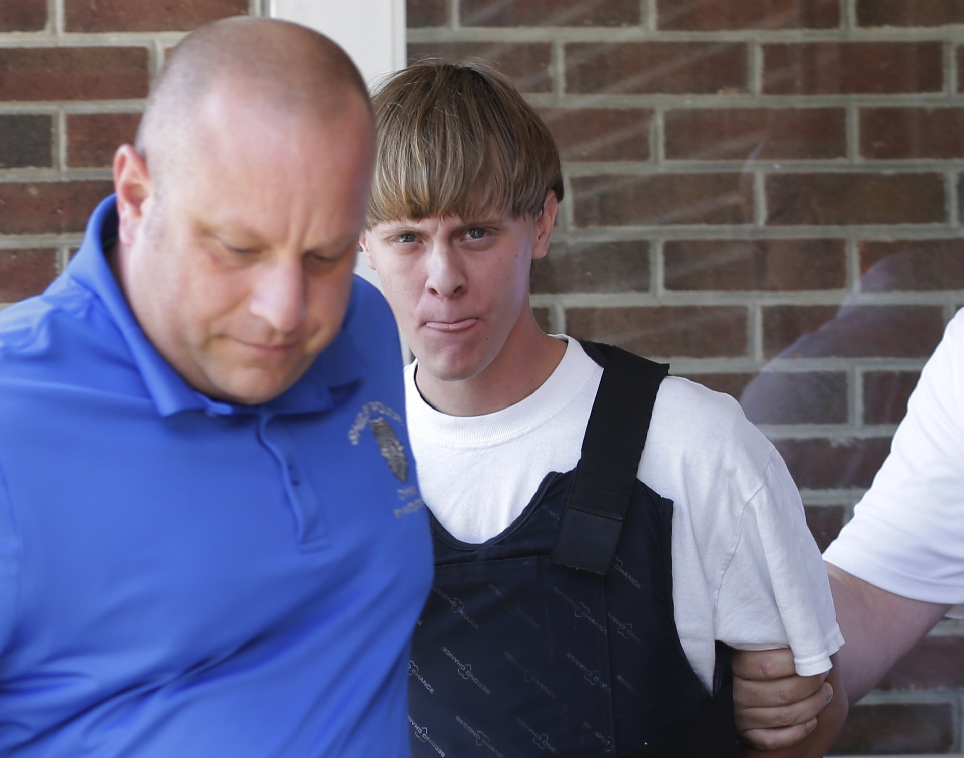 Justice to seek death penalty against Charleston church shooter