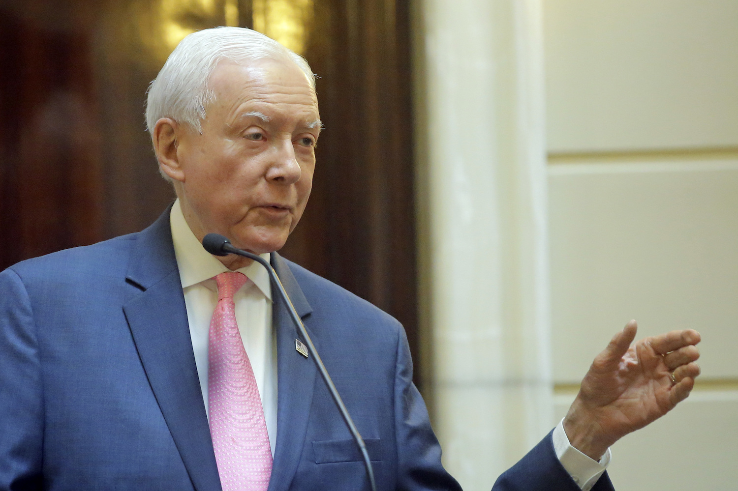 Hatch solicits emails on tax reform