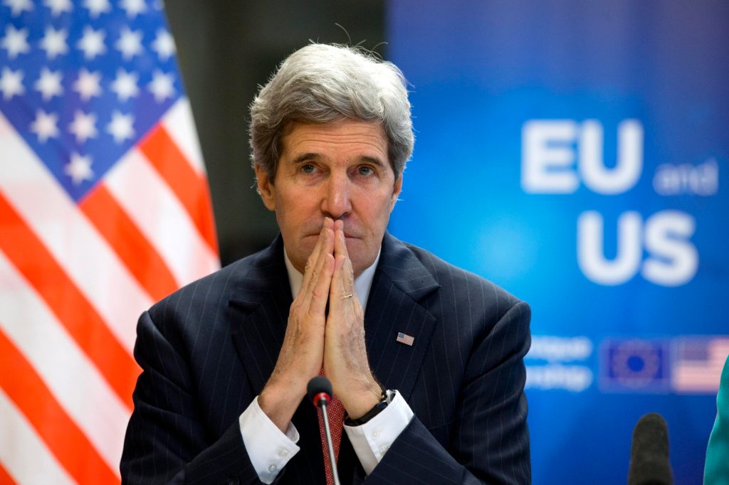 Kerry denounces use of energy as weapon