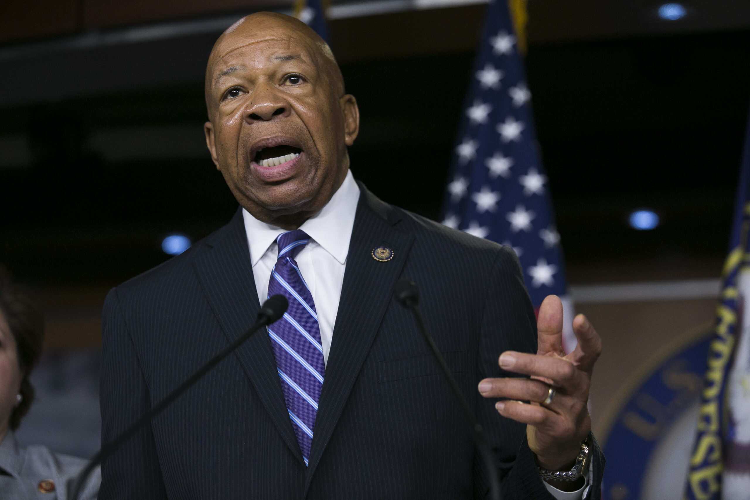 House to investigate White House breach