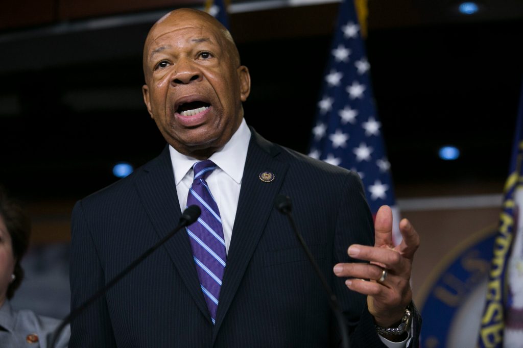 House to investigate White House breach