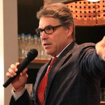 Perry: Obama’s Fracking Rules Meant to ‘Appease Liberal Fringe’
