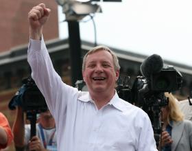 Durbin: ‘Some Groups’ Pressuring GOP on Iran Deal Vote