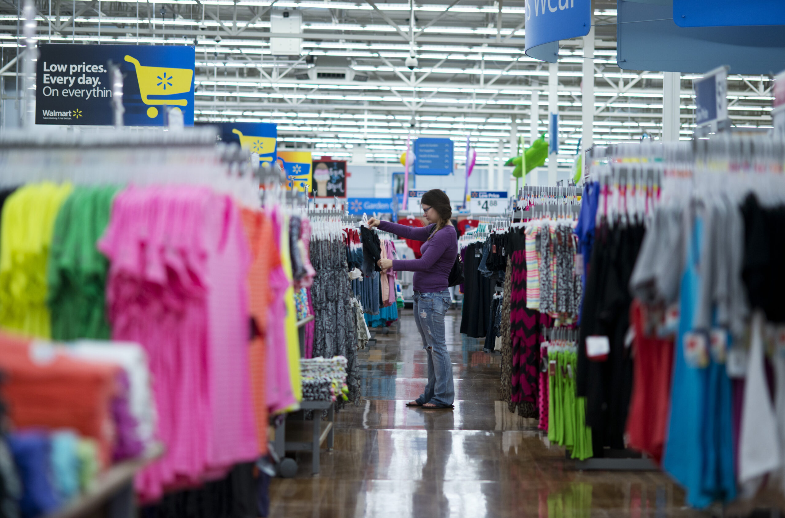 US retail sales rose 0.3 percent in May