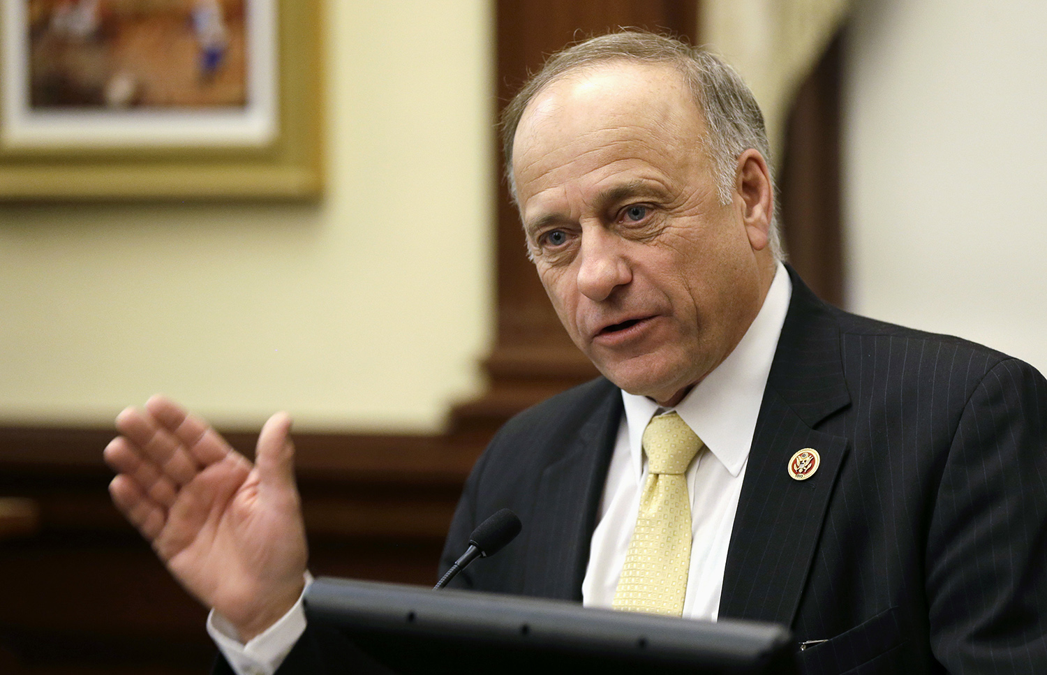 King: Let illegal immigrants ‘live in the shadows’