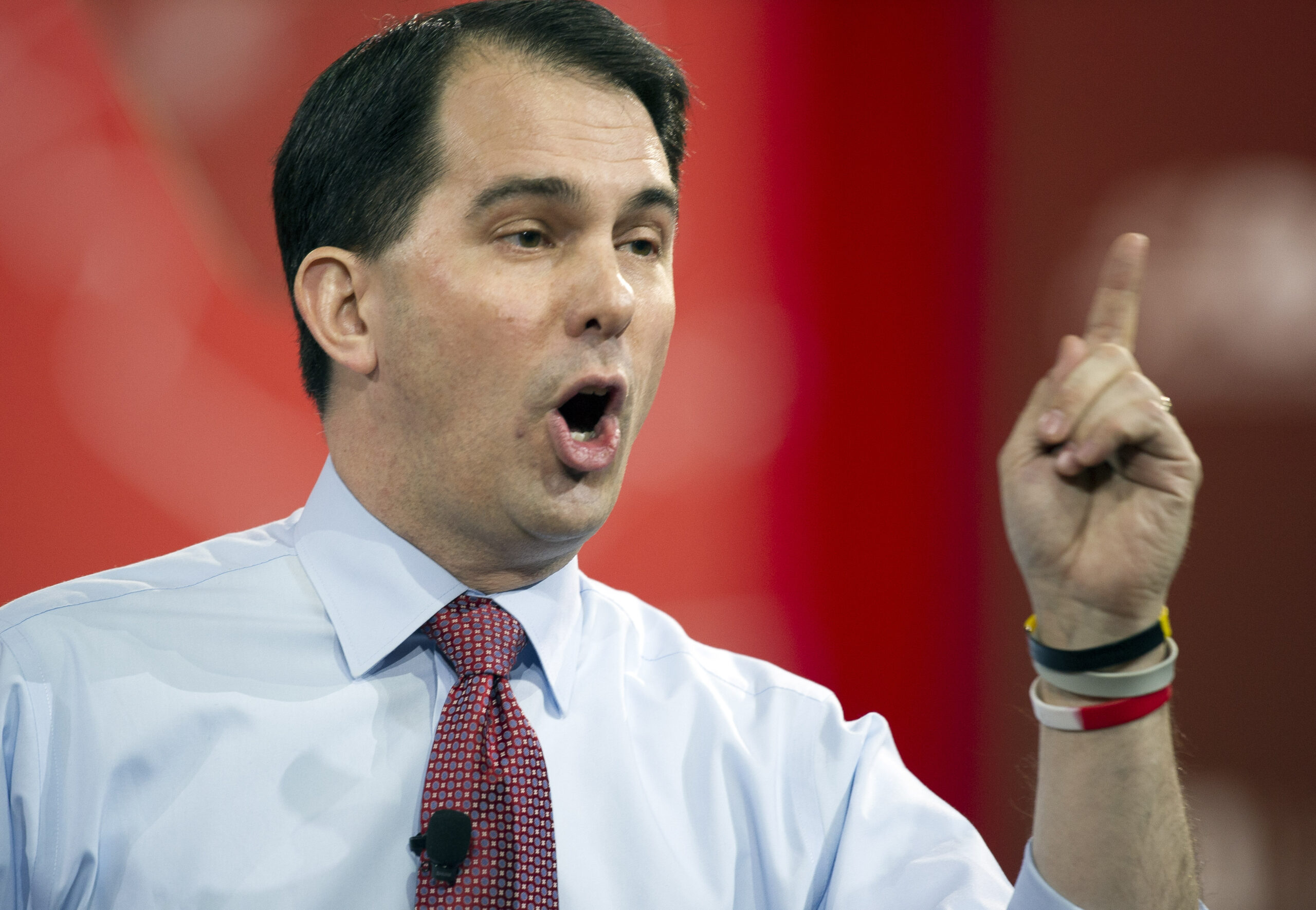 Scott Walker invites former hostage to campaign launch, as Obama negotiates with Iran