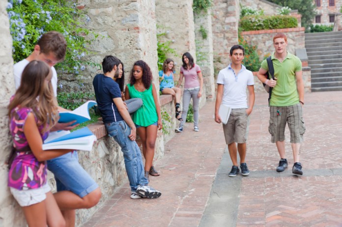 The new guidelines also require schools to conduct their own investigations even if the police are also investigating. (iStock)