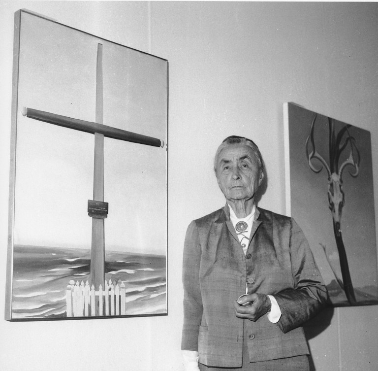 Museum to put 3 O’Keeffe paintings up for auction