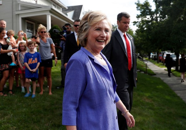 Poll: Clinton ahead of Trump by 9 in New Mexico
