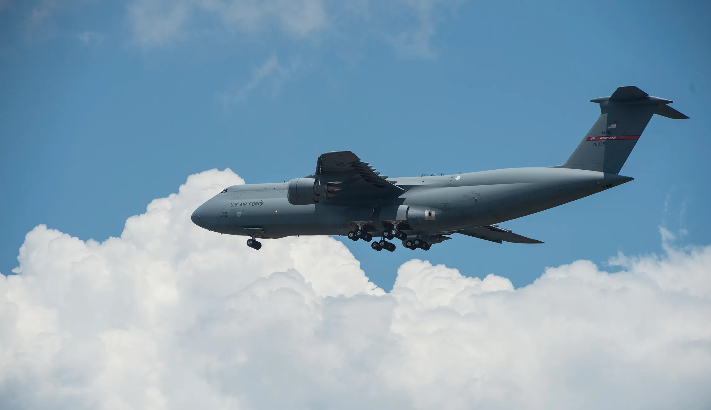 Giant C-5 cargo planes grounded in Delaware after 2nd nose gear malfunction