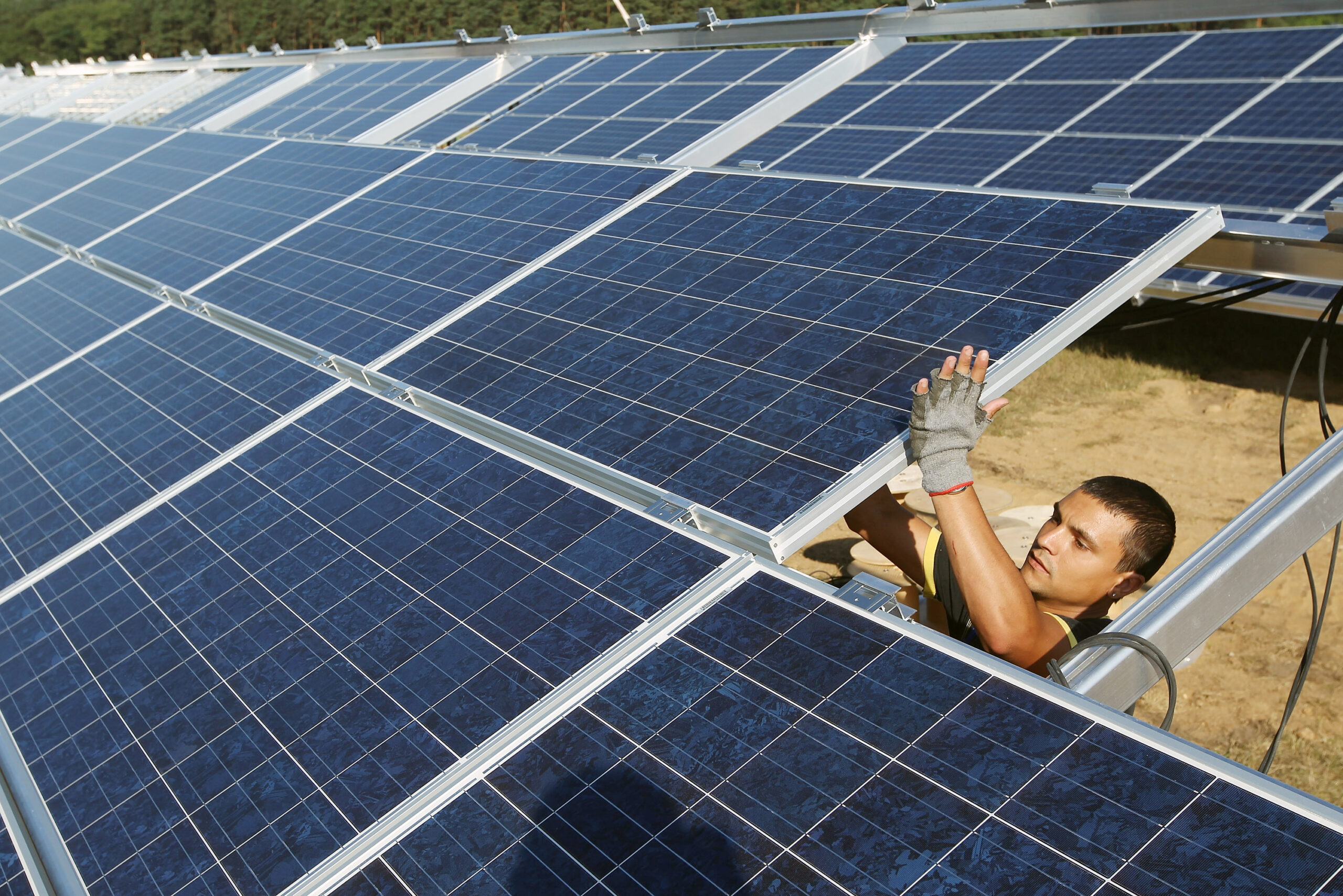 Battle over solar panels warms up