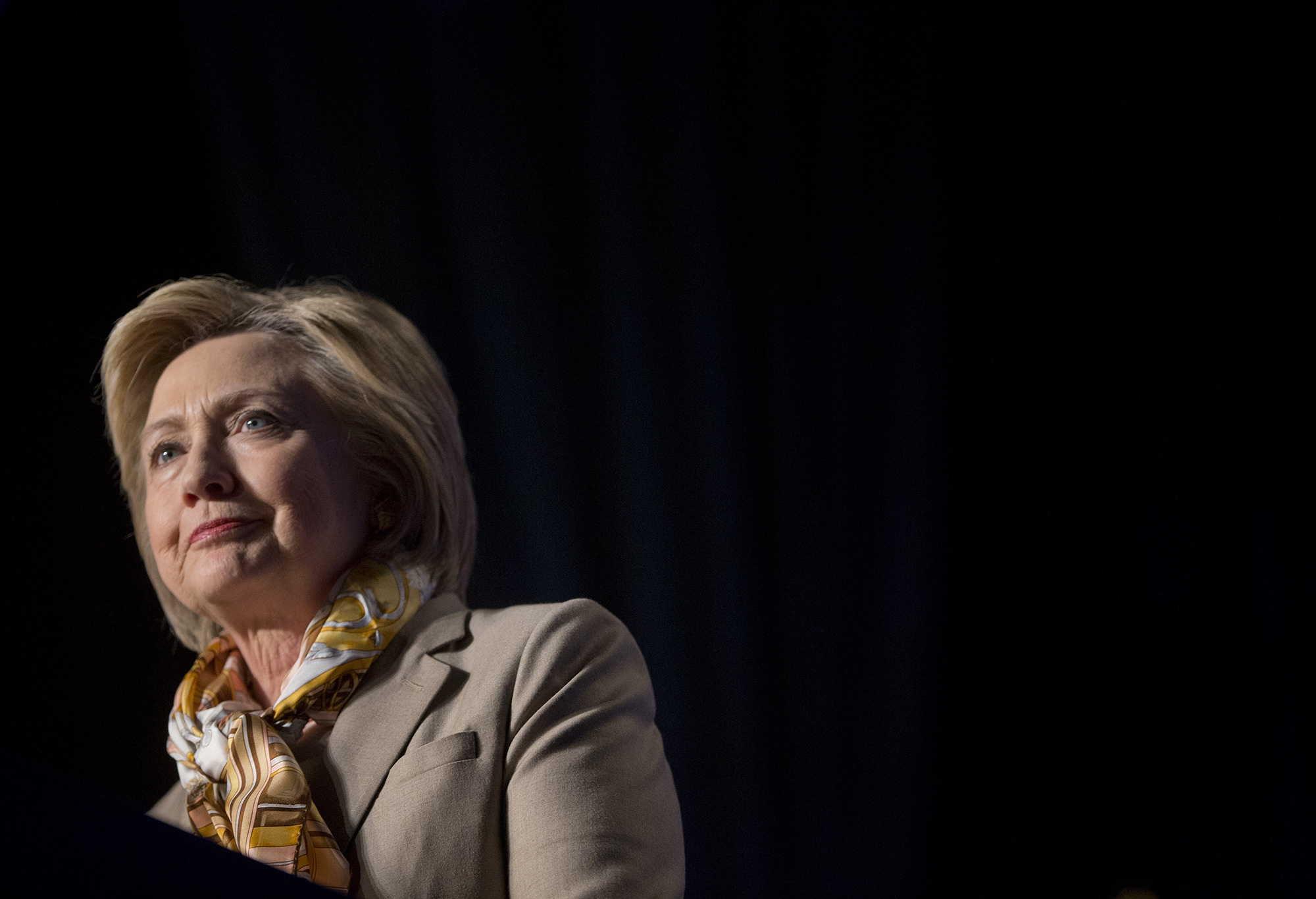 Clinton still not ready to release transcripts of paid speeches