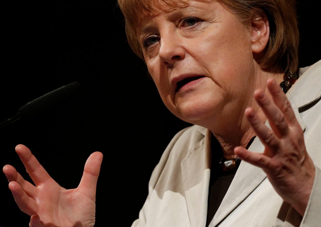 Merkel: hope new Greek govt will keep promises