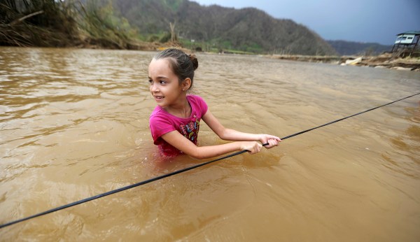 Celebrities, politicians tweet awkward photos to help Puerto Rico