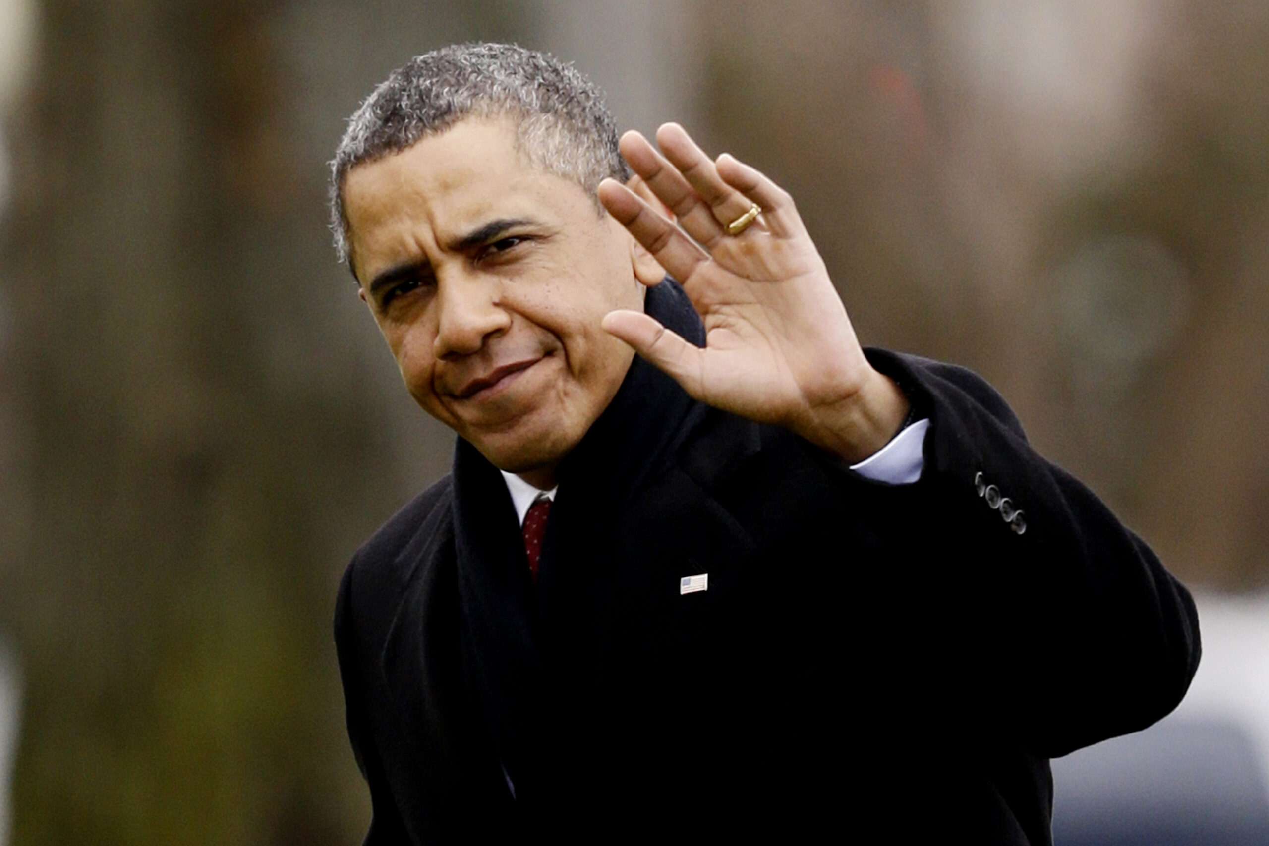 Obama invites congressional leaders to cliff talk