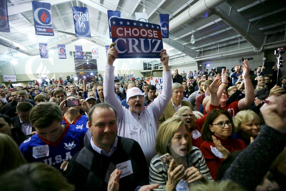 Top 5 conspiracy theories from the Iowa caucuses