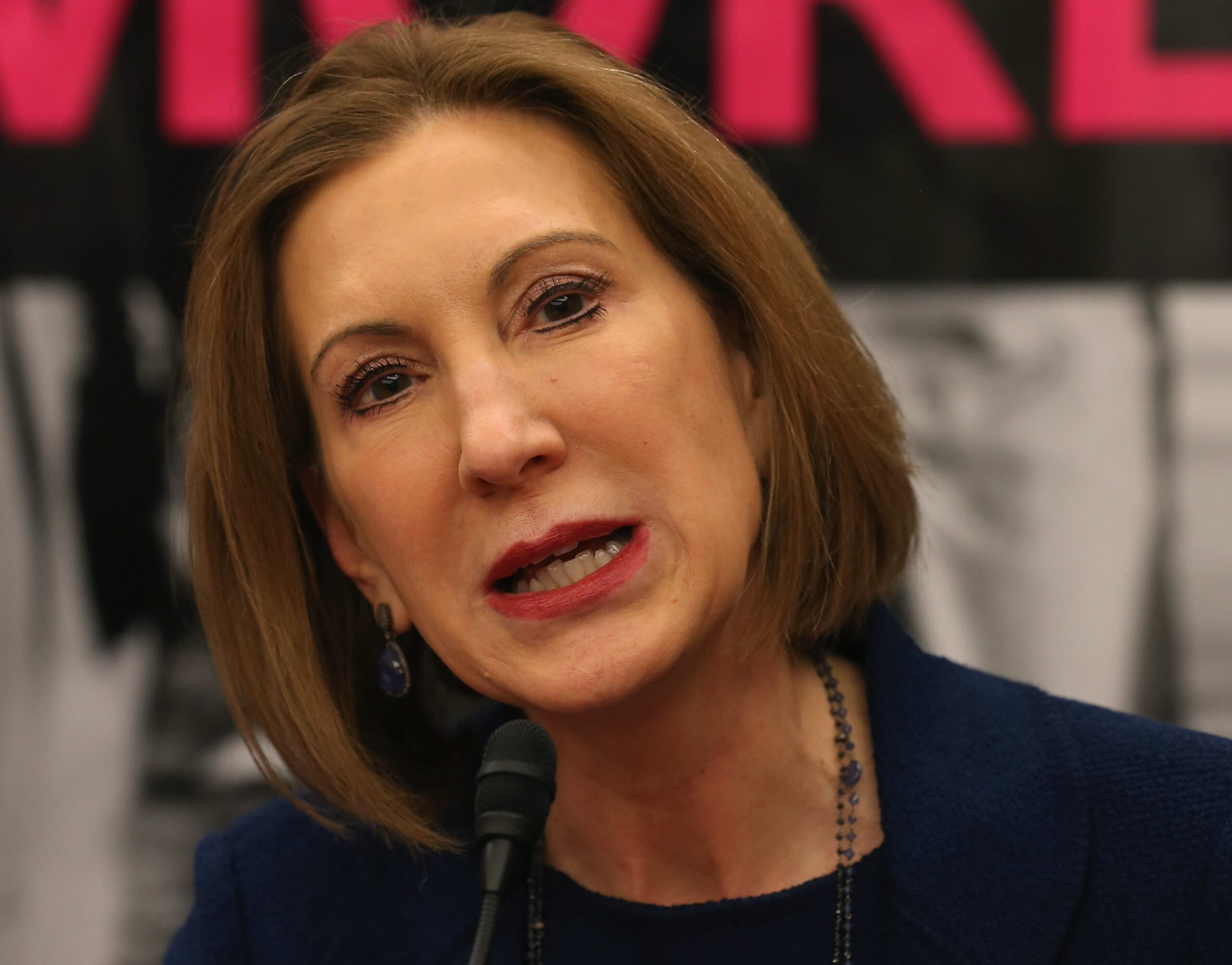 Carly Fiorina trolls Seth Meyers over domain names