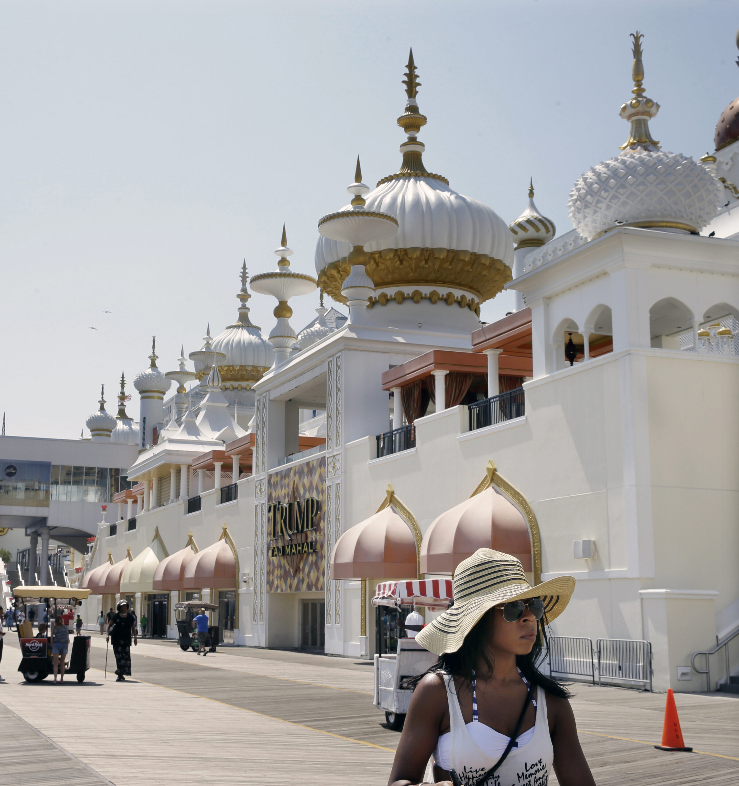Notice of possible closure goes to 3K Taj workers