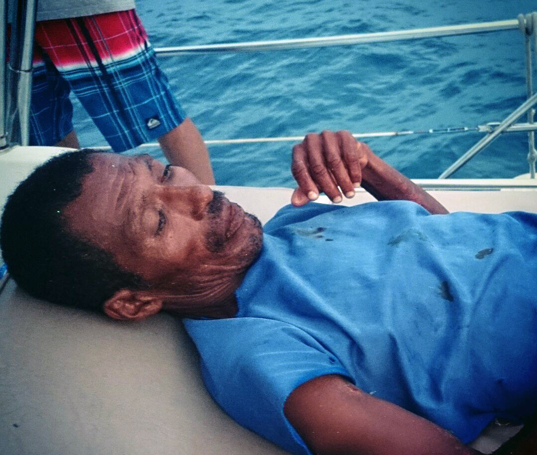 Mexican fisherman rescued after a week at sea