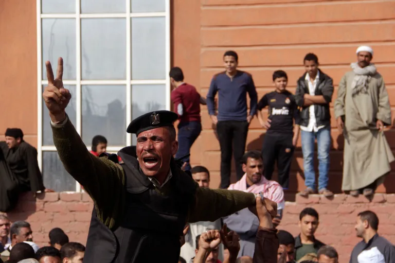 Egypt accuses Islamist group of having armed wing