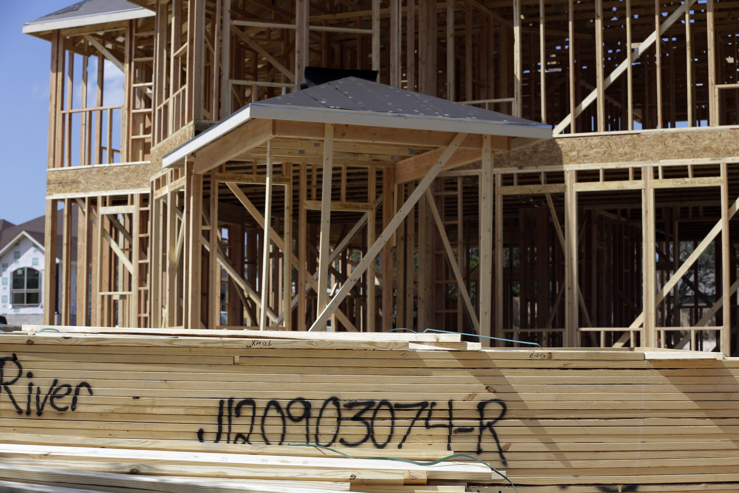 Homebuilder sentiment in US held in November at four-month low