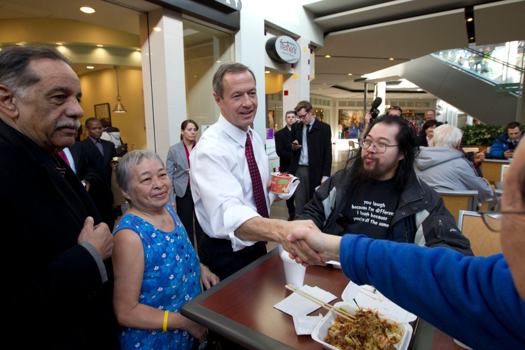 Md. governor visits mall after weekend shooting