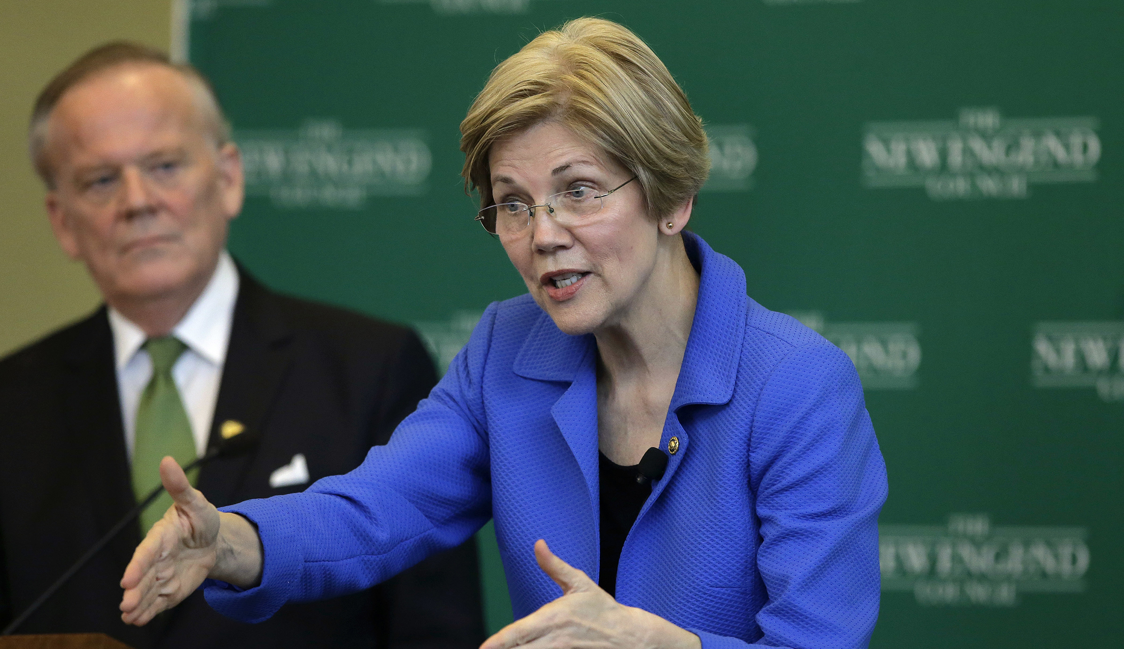 Elizabeth Warren introduces ‘DeVos Watch’ to hold Education Department ‘accountable’