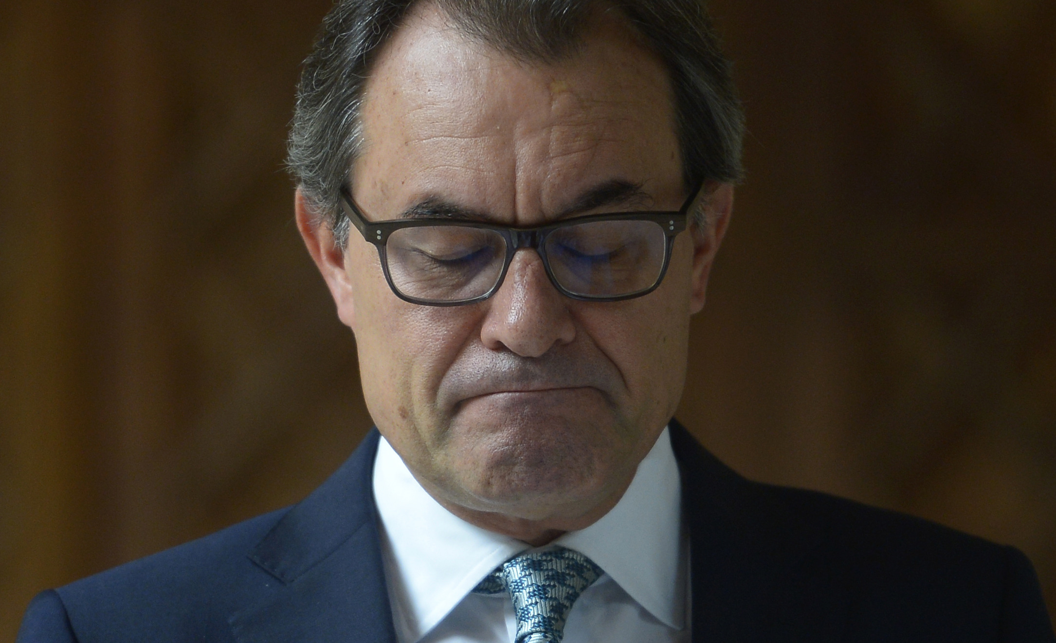 Spain’s Catalonia calls off independence vote