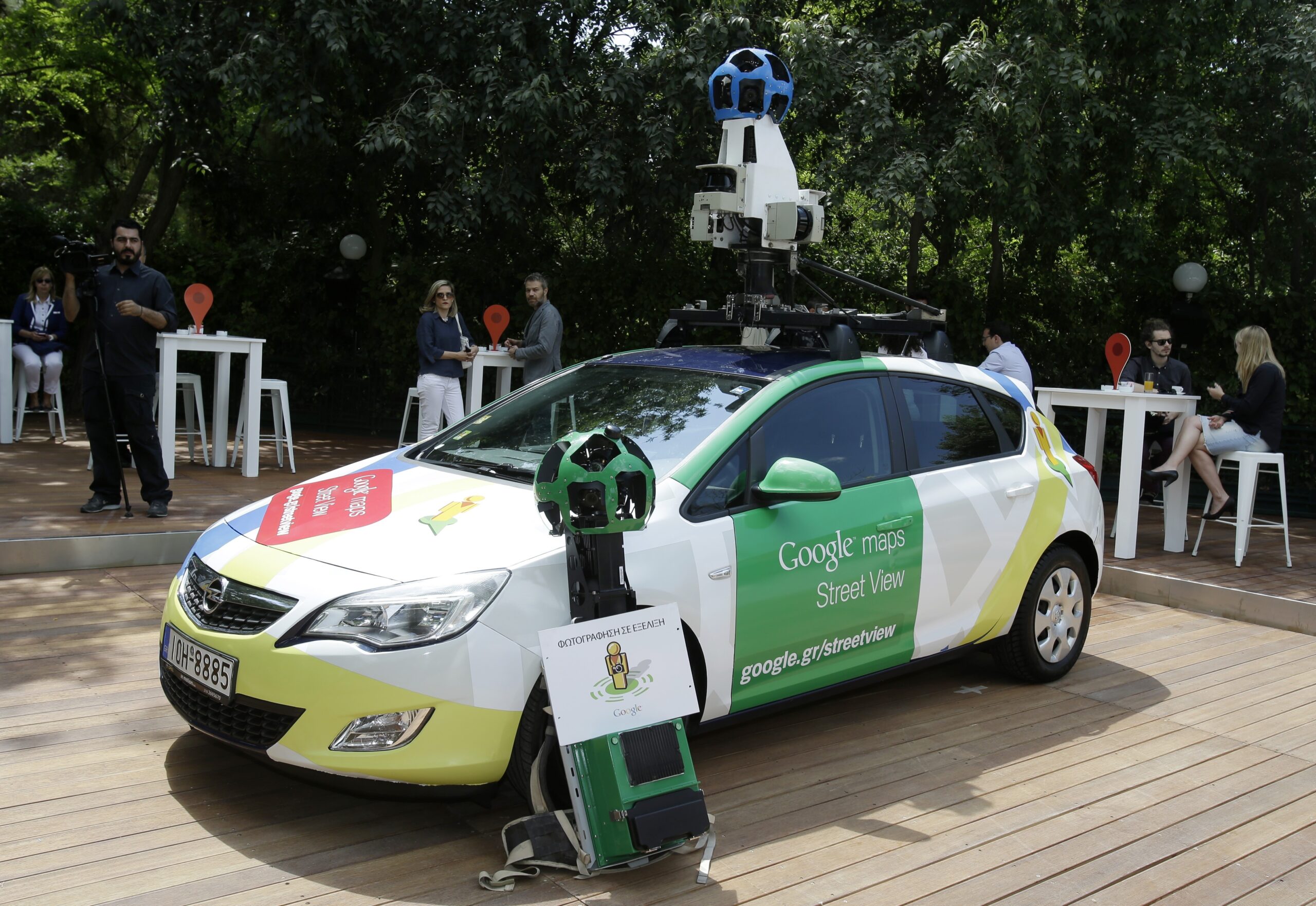 Google starts Street View in Greece after spat