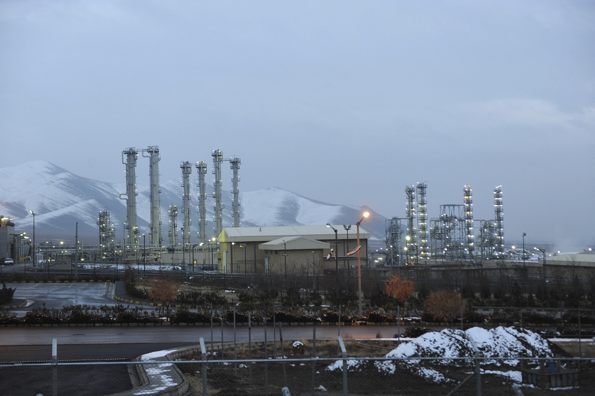 Report: Nuclear inspectors to visit Iranian sites