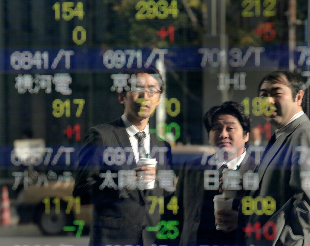Asia stocks fall as US budget negotiations stall