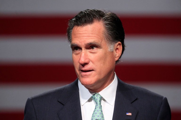 Romney tells voters Obama is no Bill Clinton