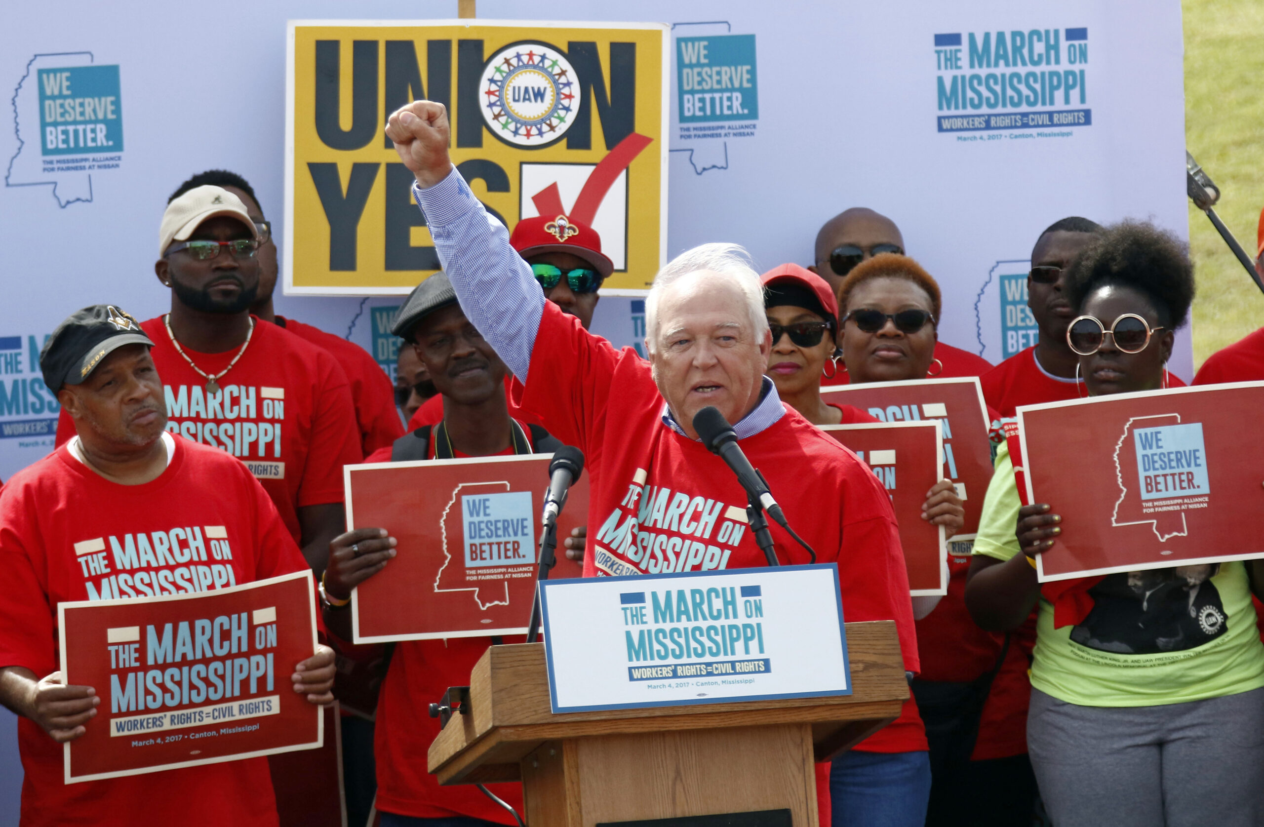 Democrats seek to hobble Republican-led labor board