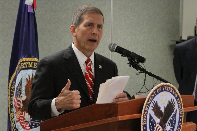 VA chief promises reform in El Paso visit
