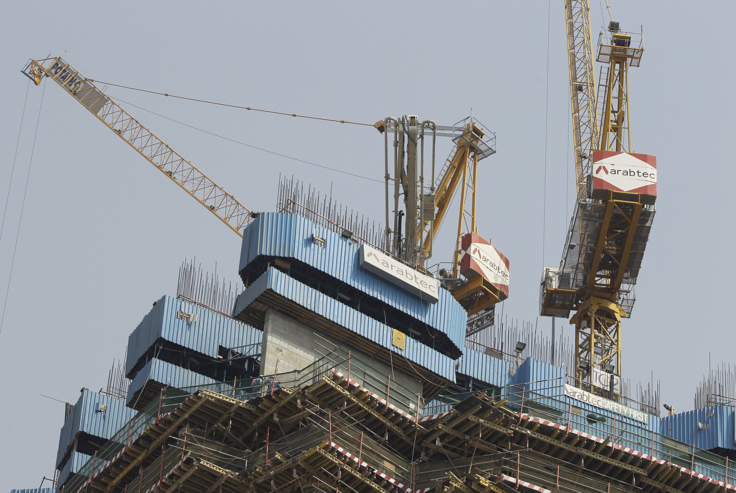Arabtec shares suspended on Dubai Financial Market