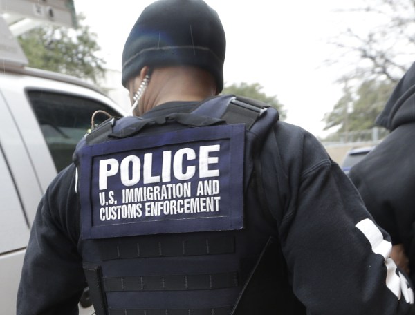 Immigration officers union backs Trump in first-ever political endorsement