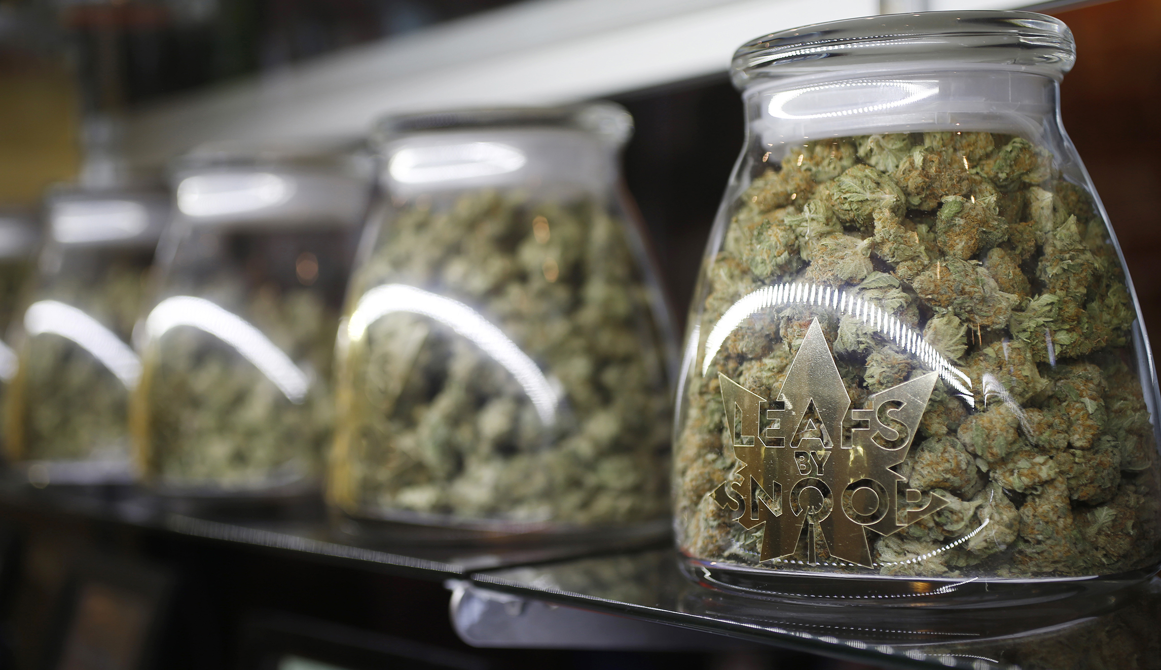 Bill to allow banks to serve marijuana businesses advances in Senate