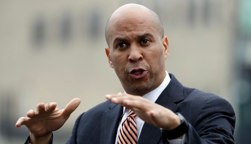 Democrats move to strip military bases of Confederate names