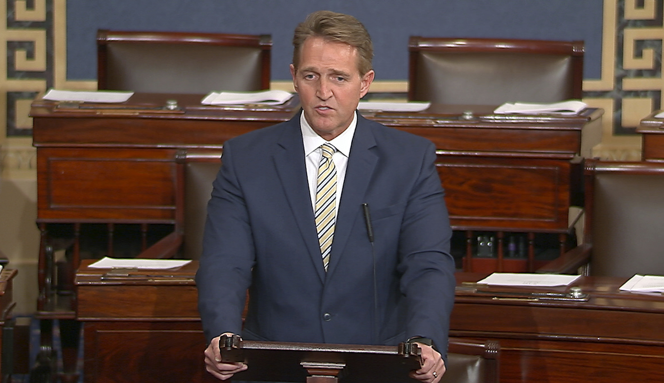 White House: Jeff Flake attacking Trump ‘because he has terrible poll numbers’