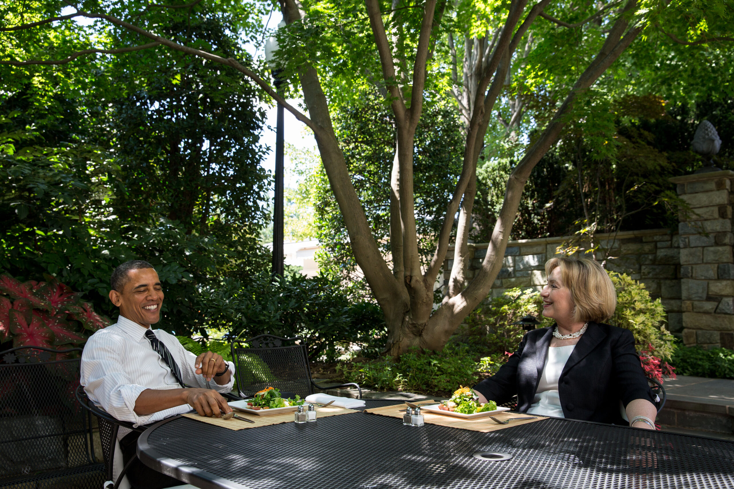 Obama-Clinton lunch about ‘friendship,’ not politics, White House says