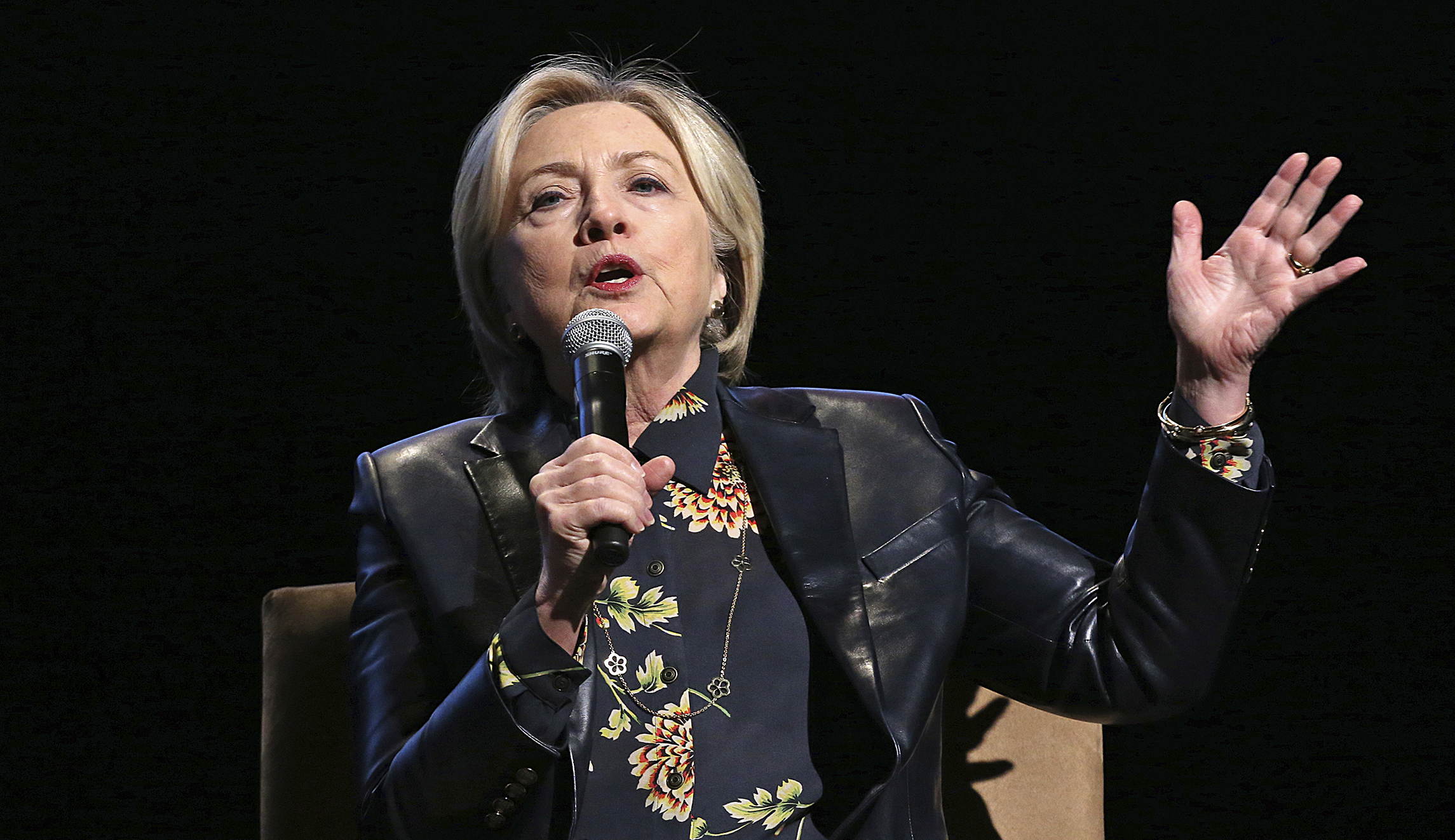Hillary Clinton shares tweet saying it’s ‘totally crazy’ to suggest FBI is anti-Trump