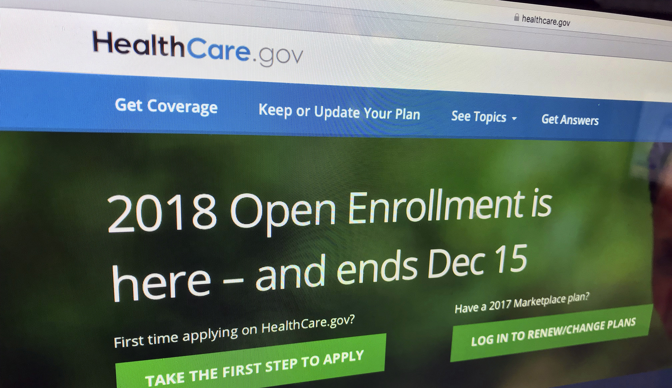 White House: Individual mandate repeal won’t affect Obamacare enrollment