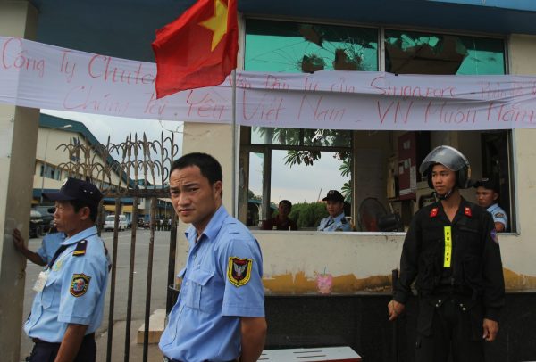 Vietnam clamps down on anti-China protests