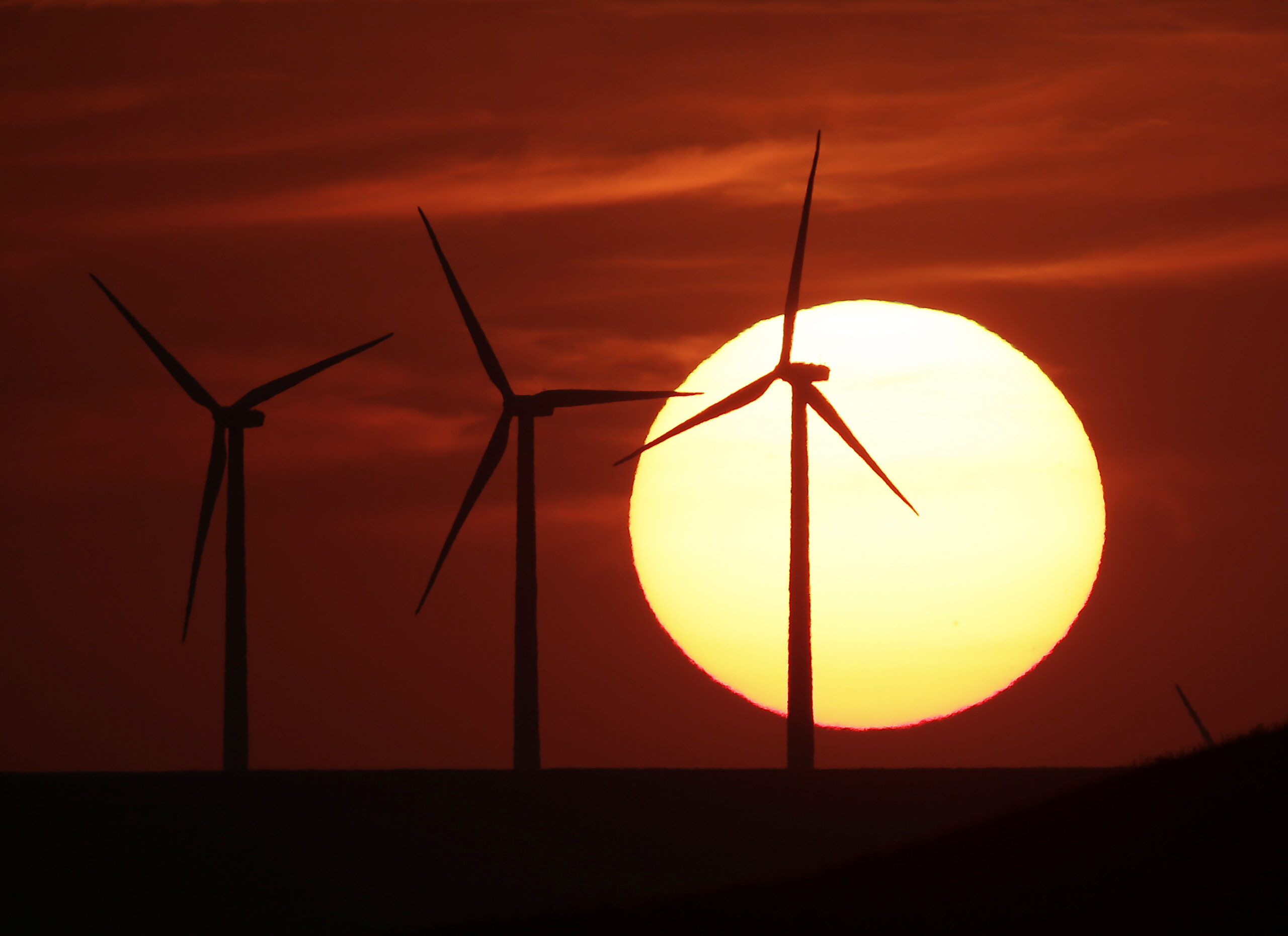 South Dakota rocked again as a wind turbine plant shuts its doors