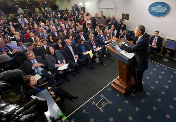 Obama takes questions only from female reporters