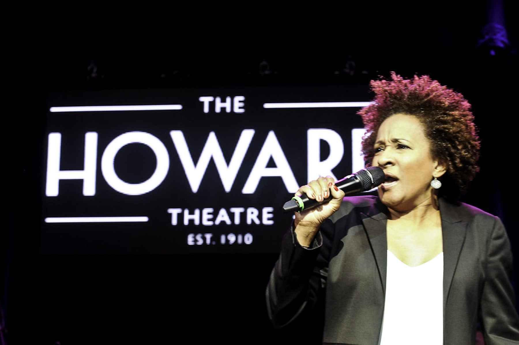Wanda Sykes calls out Roland Martin at Howard Theatre Gala